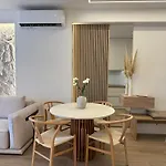 Luxury 70m2 With 2 Bedrooms ,balcony And Jacuzzi , Downtown Apartment Thessaloniki