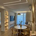 Luxury 70m2 With 2 Bedrooms ,balcony And Jacuzzi , Downtown Apartment *
