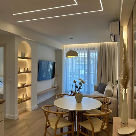 Luxury 70m2 With 2 Bedrooms ,balcony And Jacuzzi , Downtown Διαμέρισμα *