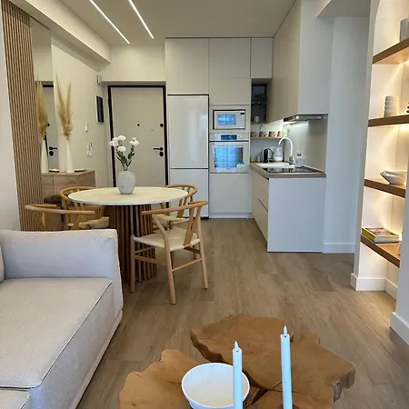 Διαμέρισμα Luxury 70m2 With 2 Bedrooms ,balcony And Jacuzzi , Downtown *