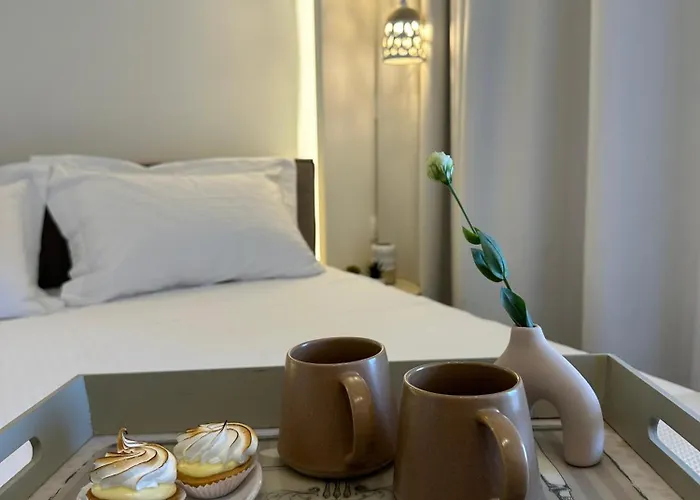 Luxury 70m2 With 2 Bedrooms ,balcony And Jacuzzi , Downtown *