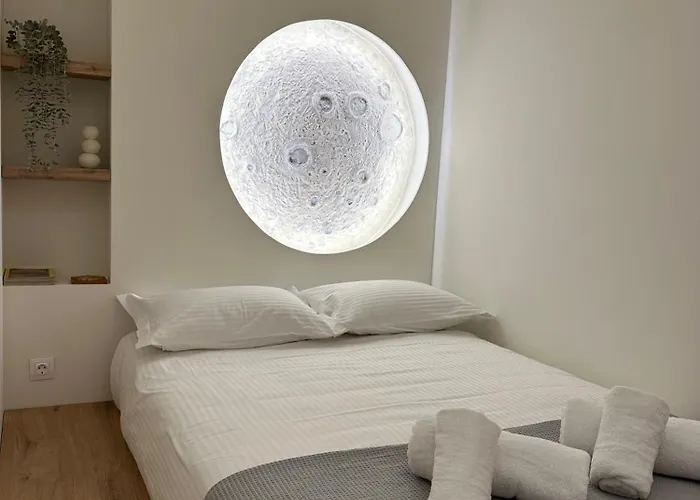 Luxury 70m2 With 2 Bedrooms ,balcony And Jacuzzi , Downtown Lejlighed