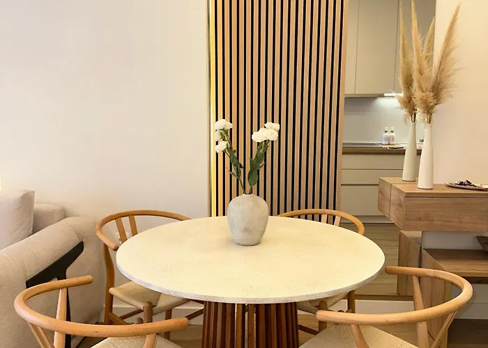 아파트 Luxury 70m2 With 2 Bedrooms ,balcony And Jacuzzi , Downtown *