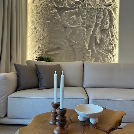 Luxury 70m2 With 2 Bedrooms ,balcony And Jacuzzi , Downtown * סלוניקי