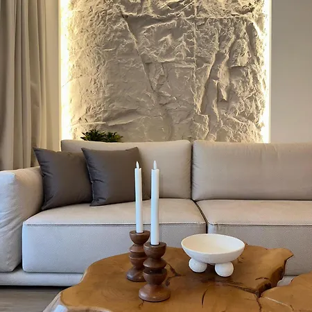 דירה Luxury 70m2 With 2 Bedrooms ,balcony And Jacuzzi , Downtown סלוניקי